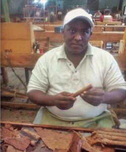 Zigarren-Roller aus Cuba AlexanderPadronJimenez